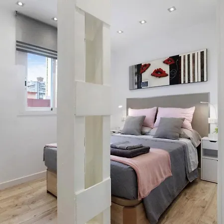 Sunny New In The Center Apartament *