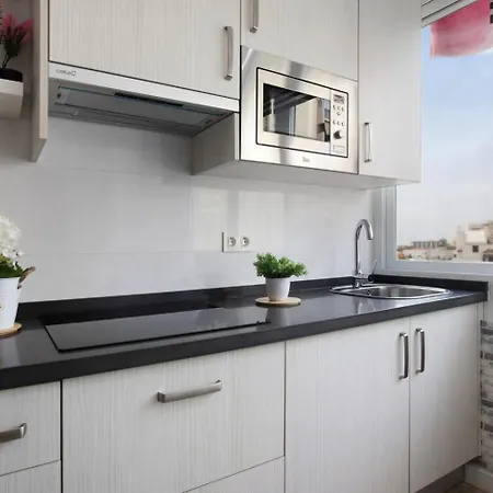 Sunny New In The Center Torremolinos