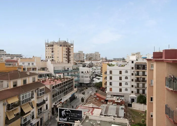 Sunny New In The Center Τορρεμολίνος